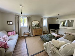 Photo 25- click for photo gallery